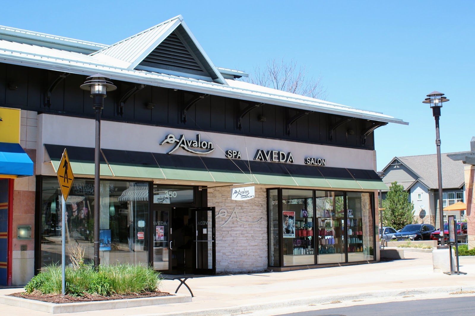 Avalon Salon & Spa nail photo 1