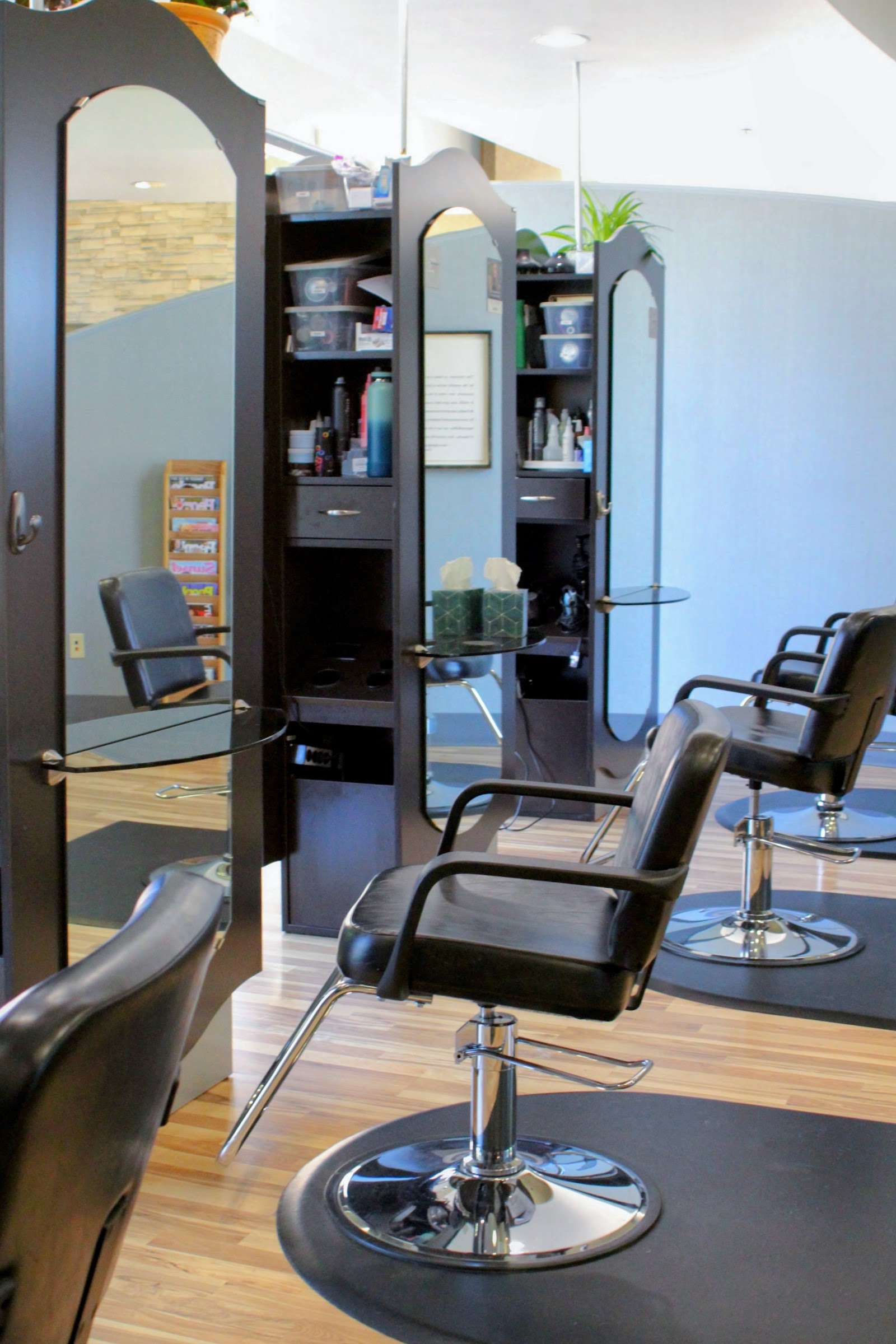 Avalon Salon & Spa nail photo 2